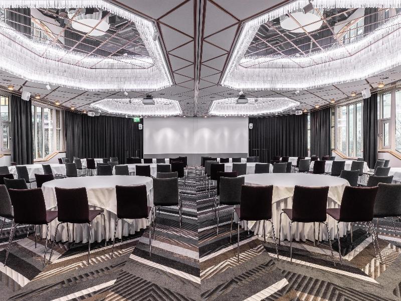 Hilton Helsinki Strand image