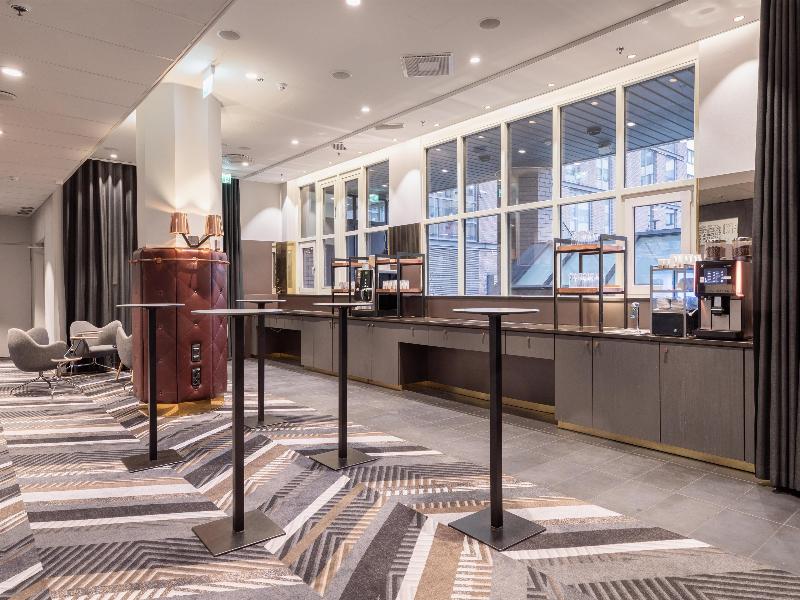 Hilton Helsinki Strand image