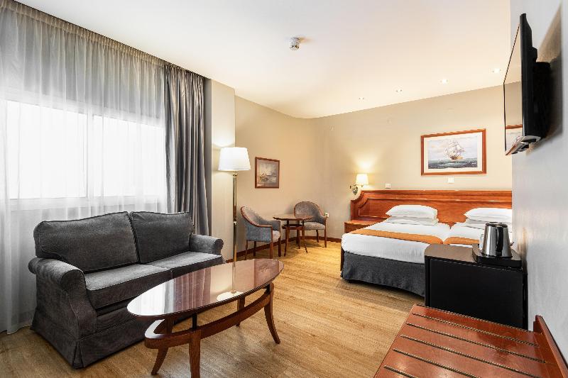 Holiday Inn Thessaloniki Holiday Inn Thessaloniki
