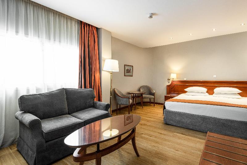 Holiday Inn Thessaloniki Holiday Inn Thessaloniki