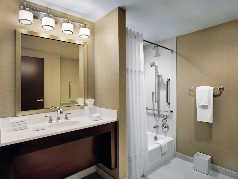 Hilton Chicago image