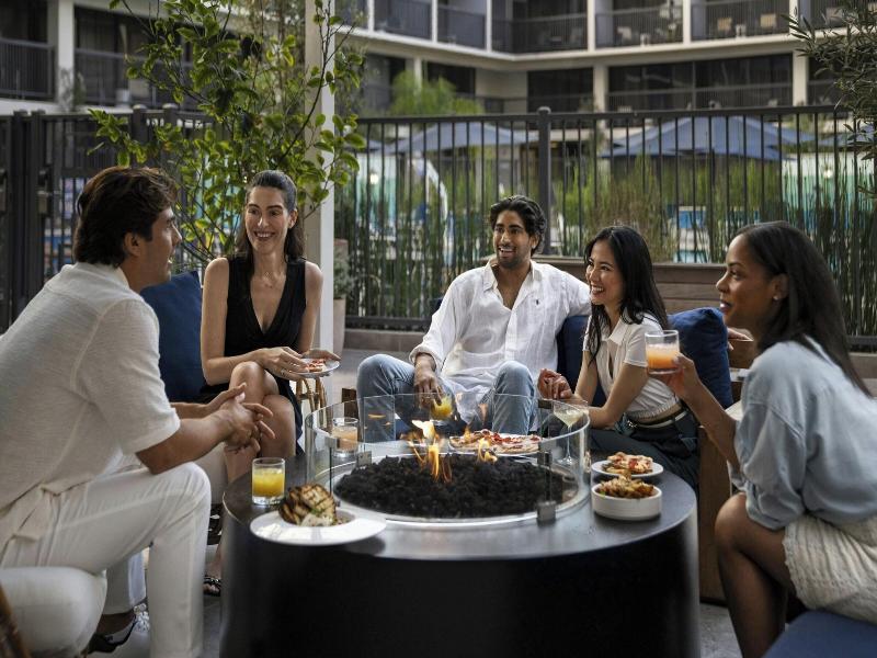 Sheraton Universal Hotel image