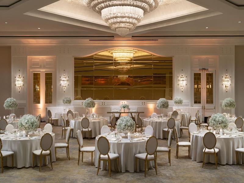 Sheraton Universal Hotel image