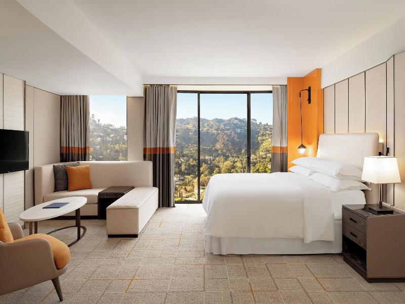 Sheraton Universal Hotel image