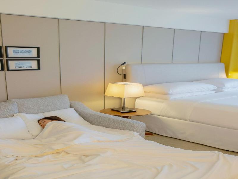 Sheraton Universal Hotel image