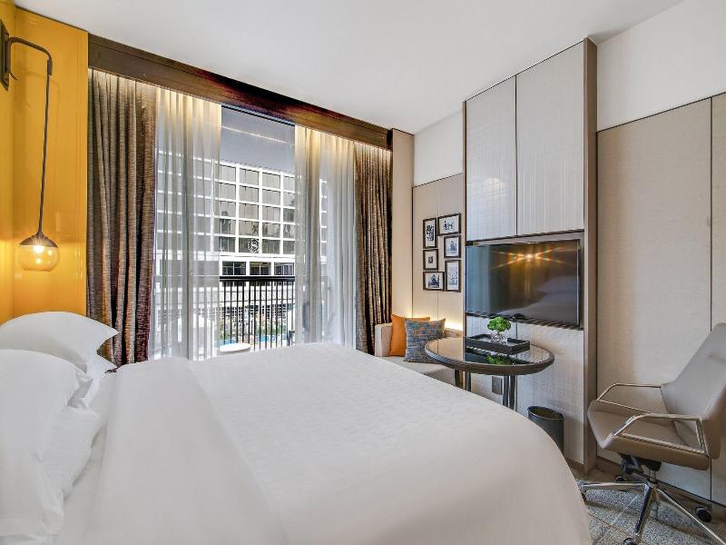 Sheraton Universal Hotel image