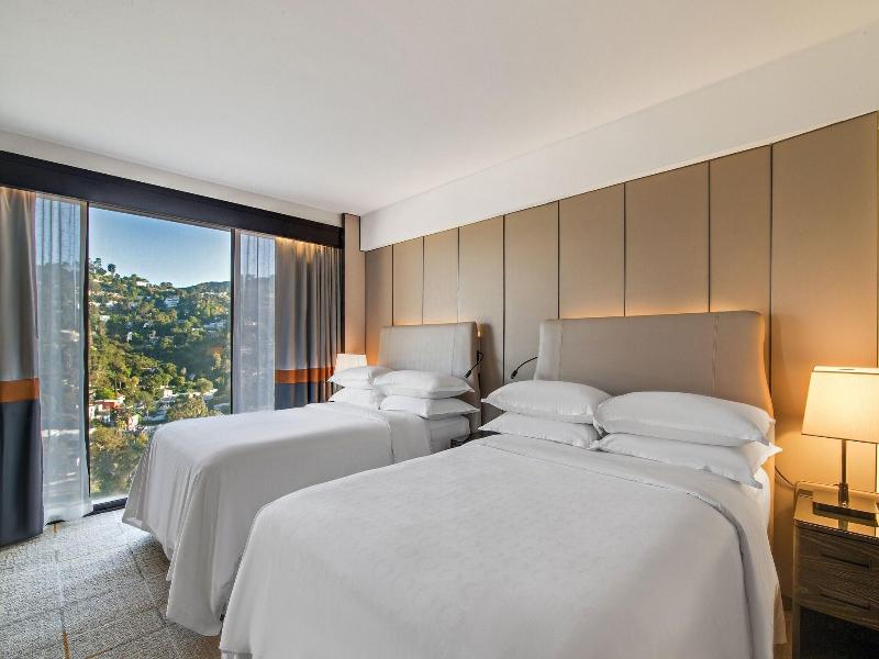 Sheraton Universal Hotel image