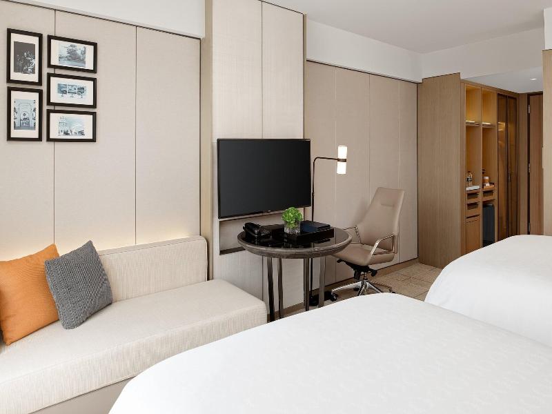 Sheraton Universal Hotel image