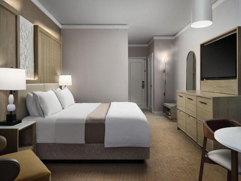 Westin Philadelphia image