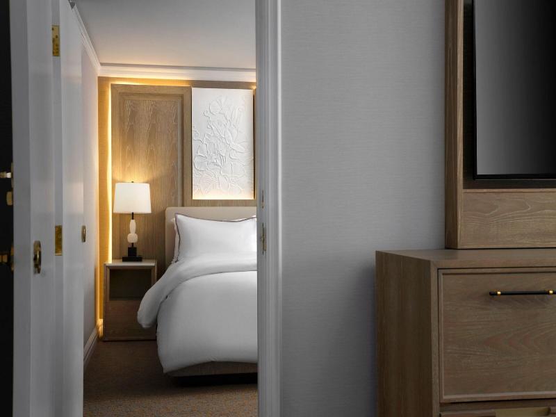 Westin Philadelphia image