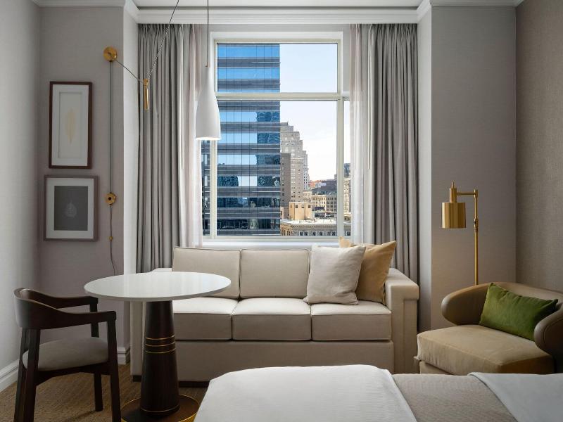 Westin Philadelphia image