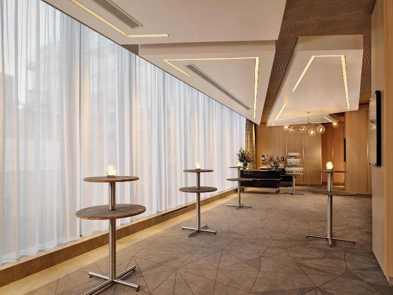 Sheraton Grand Hotel & Spa Edinburgh image