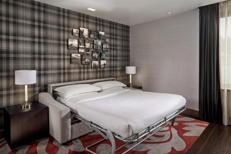 Sheraton Grand Hotel & Spa Edinburgh image