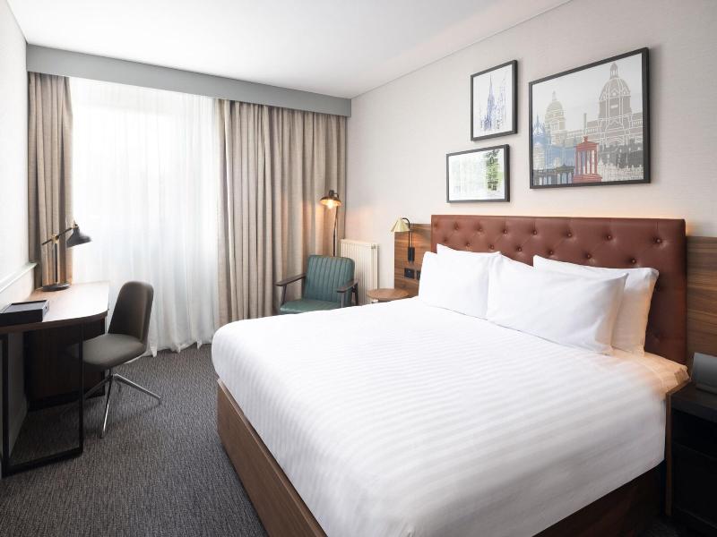 Four Points by Sheraton Edinburgh image