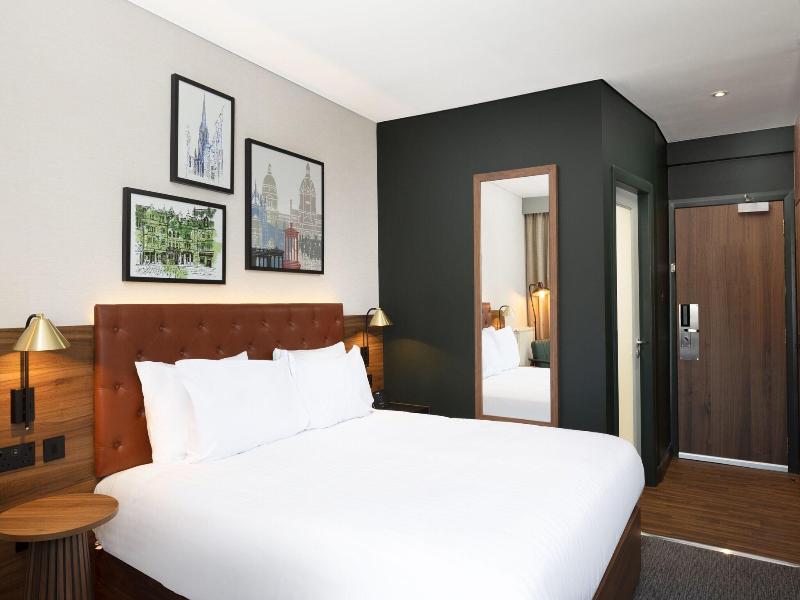 Four Points by Sheraton Edinburgh image