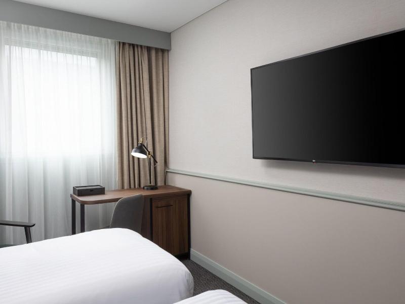 Four Points by Sheraton Edinburgh image