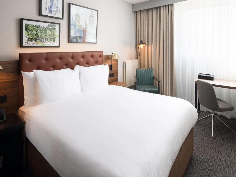 Four Points by Sheraton Edinburgh image