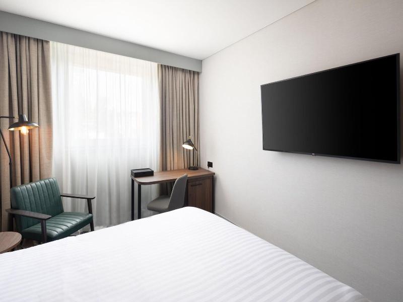 Four Points by Sheraton Edinburgh image