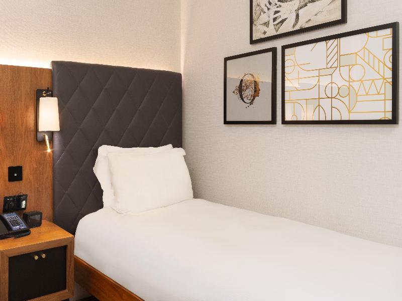 Hilton London Olympia image