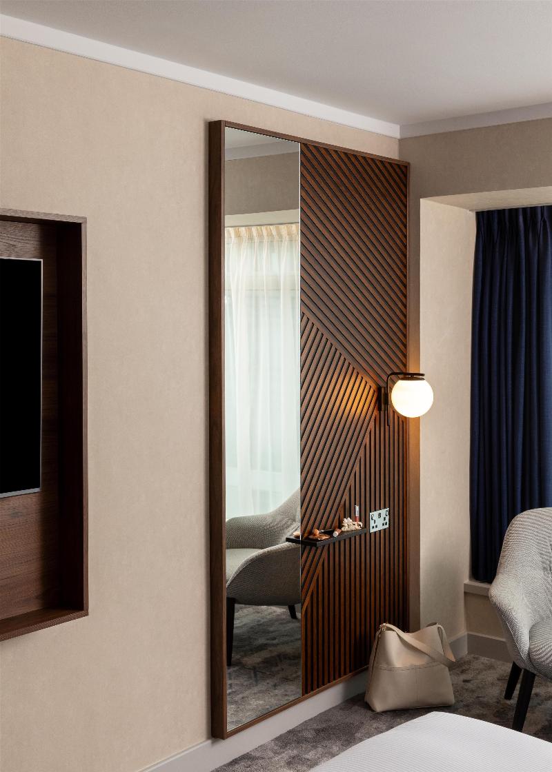 Hilton London Metropole image