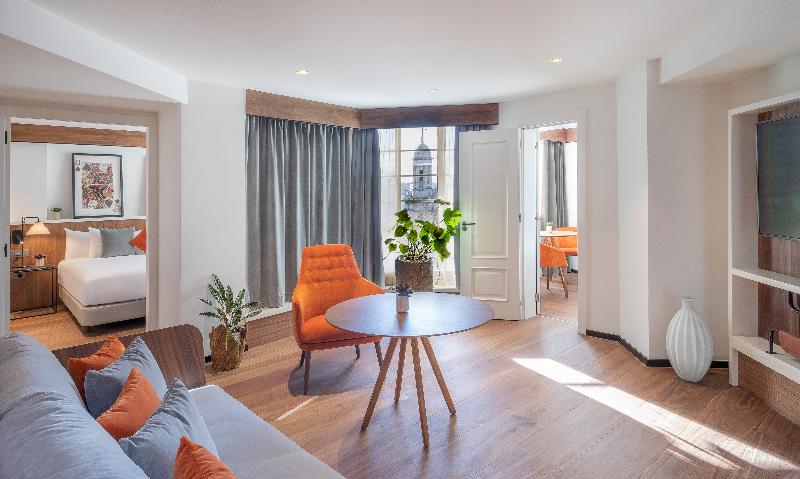 Melia White House image