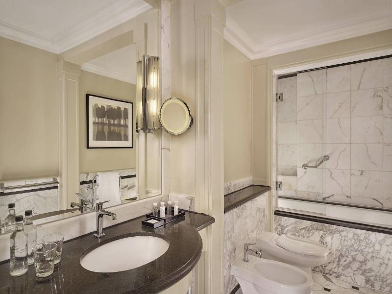 JW Marriott Grosvenor House London image