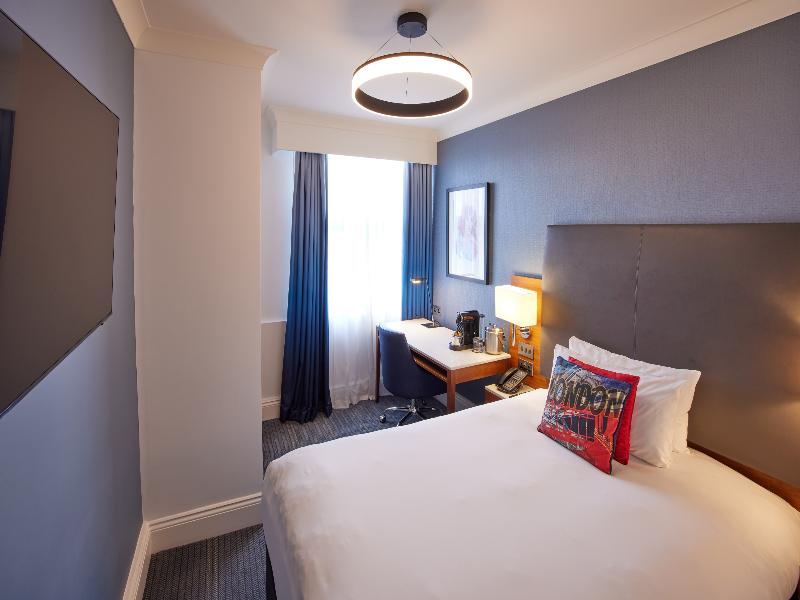 The Cumberland London image