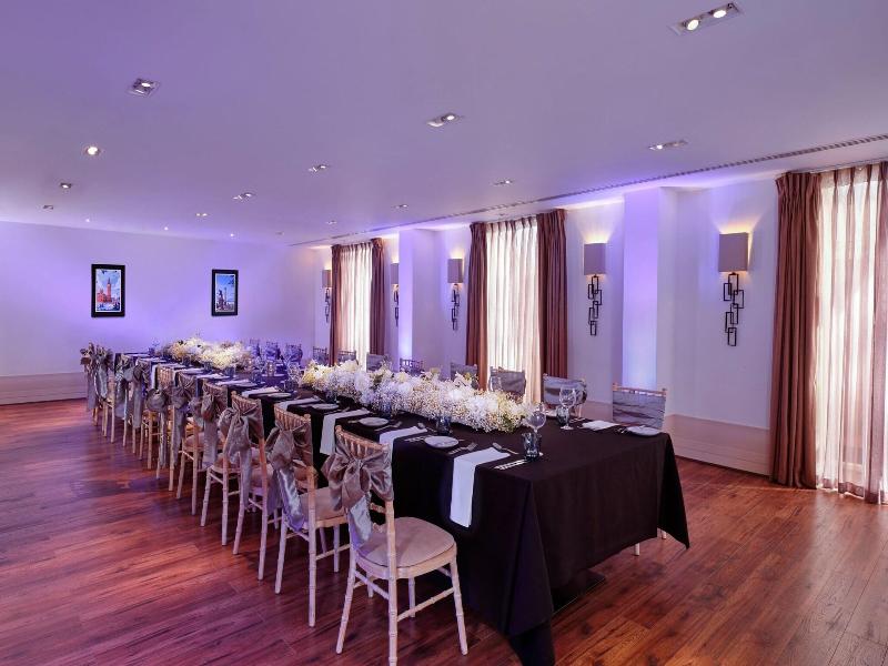 Sheraton Heathrow Hotel image