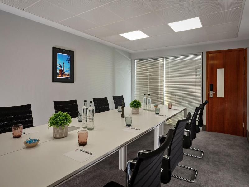 Sheraton Heathrow Hotel image