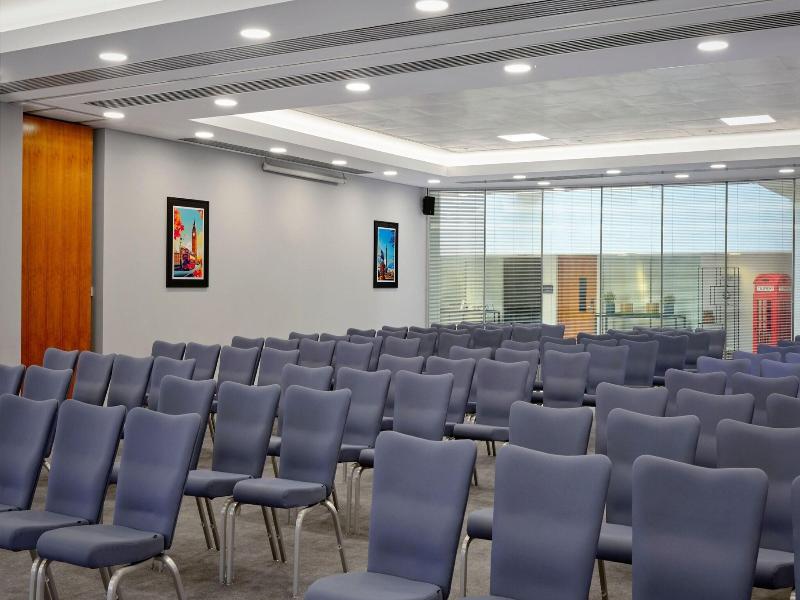 Sheraton Heathrow Hotel image