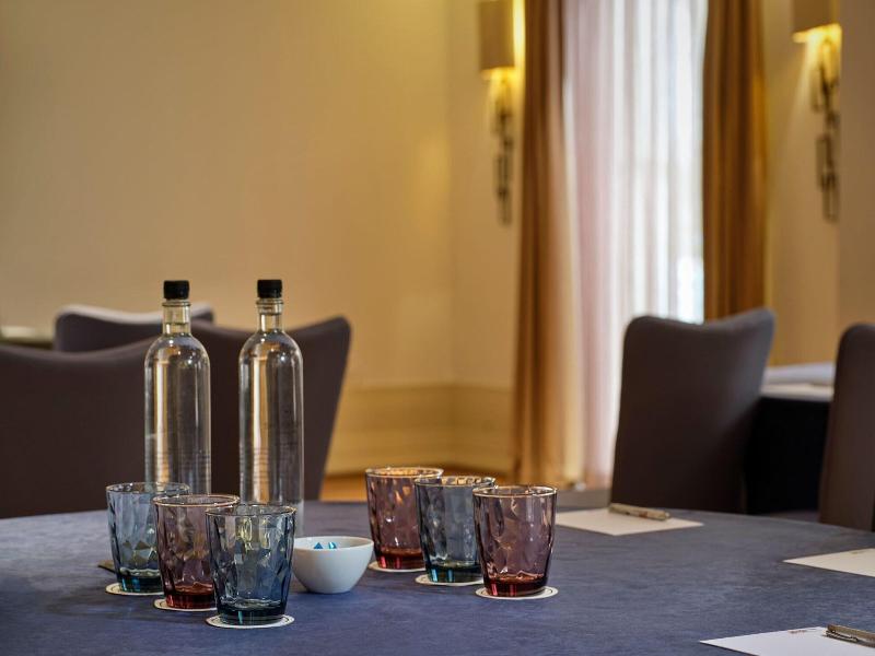 Sheraton Heathrow Hotel image