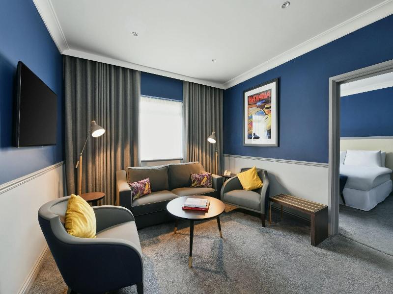 Sheraton Heathrow Hotel image