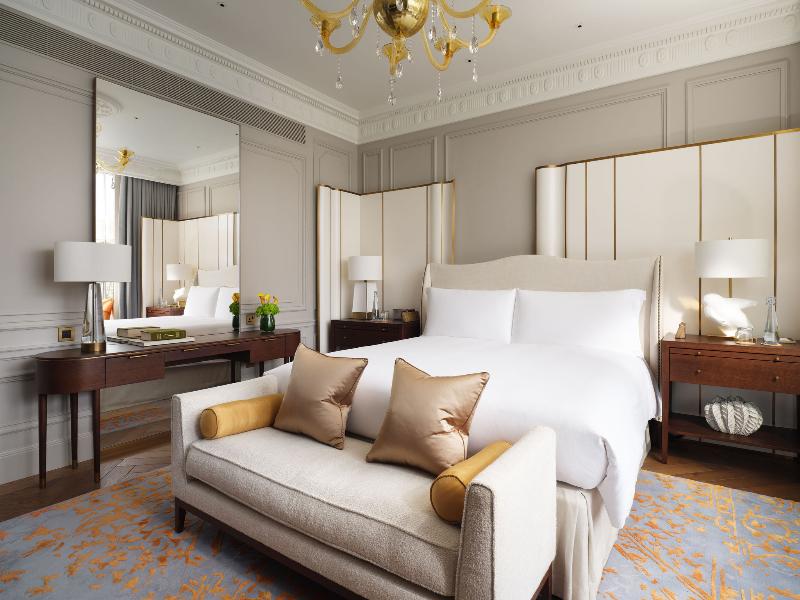 The Savoy - A Fairmont Hotel image