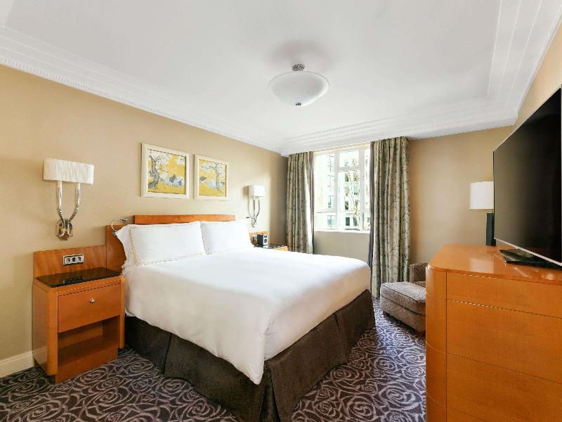The Savoy - A Fairmont Hotel image