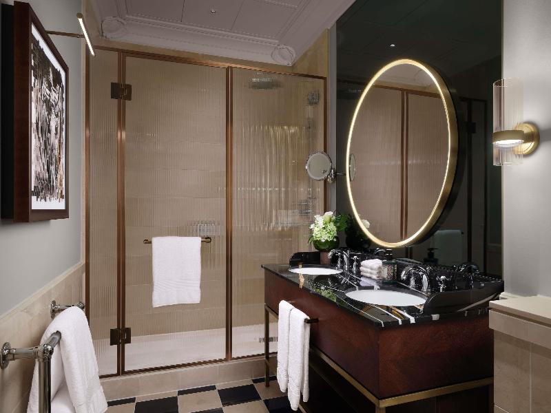 The Savoy - A Fairmont Hotel image