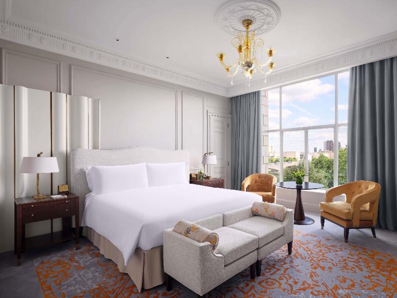 The Savoy - A Fairmont Hotel image