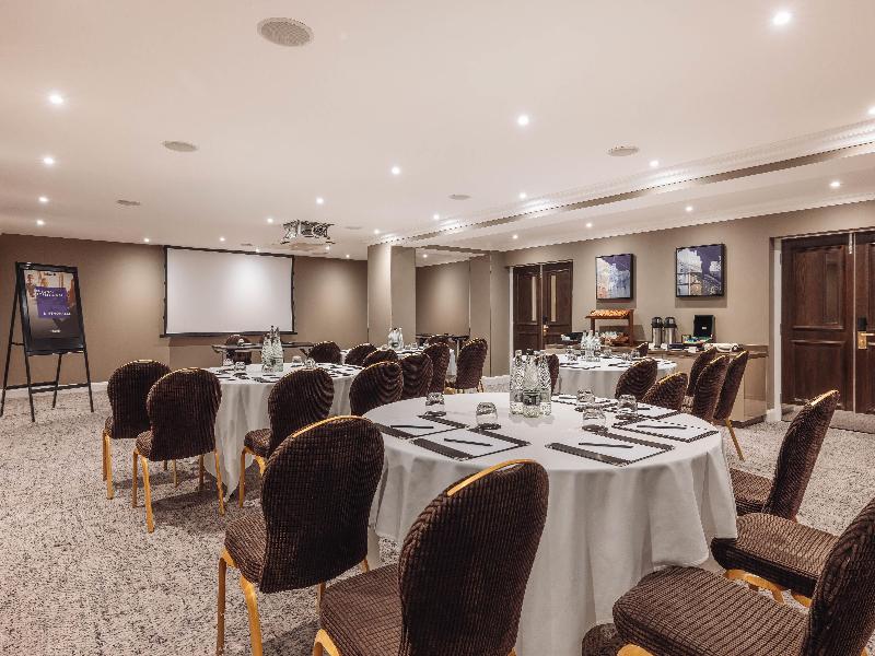Radisson Blu Hotel, London South Kensington image