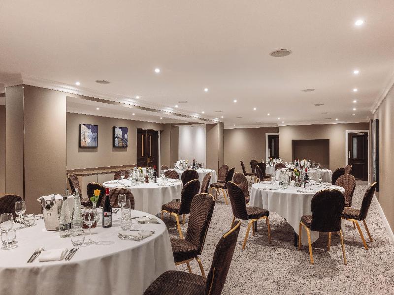 Radisson Blu Hotel, London South Kensington image