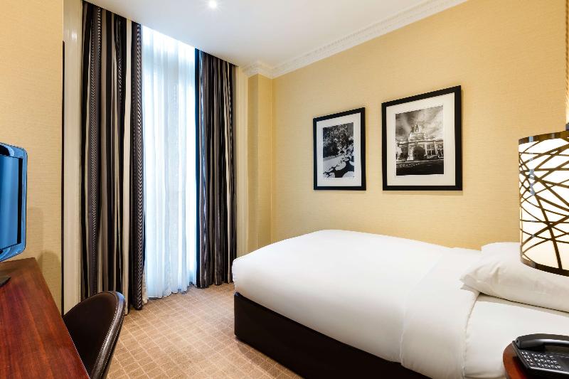 Radisson Blu Hotel, London South Kensington image