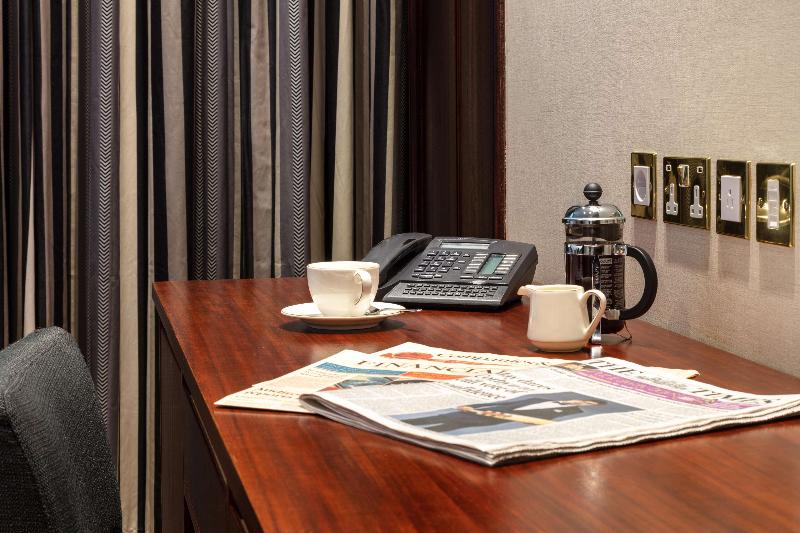 Radisson Blu Hotel, London South Kensington image