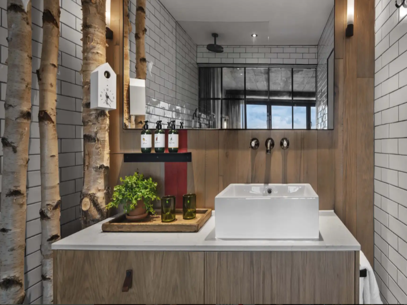 Treehouse Hotel London image
