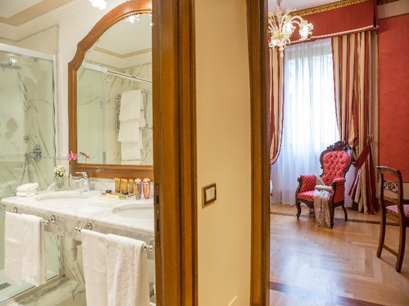 Hotel Due Torri image