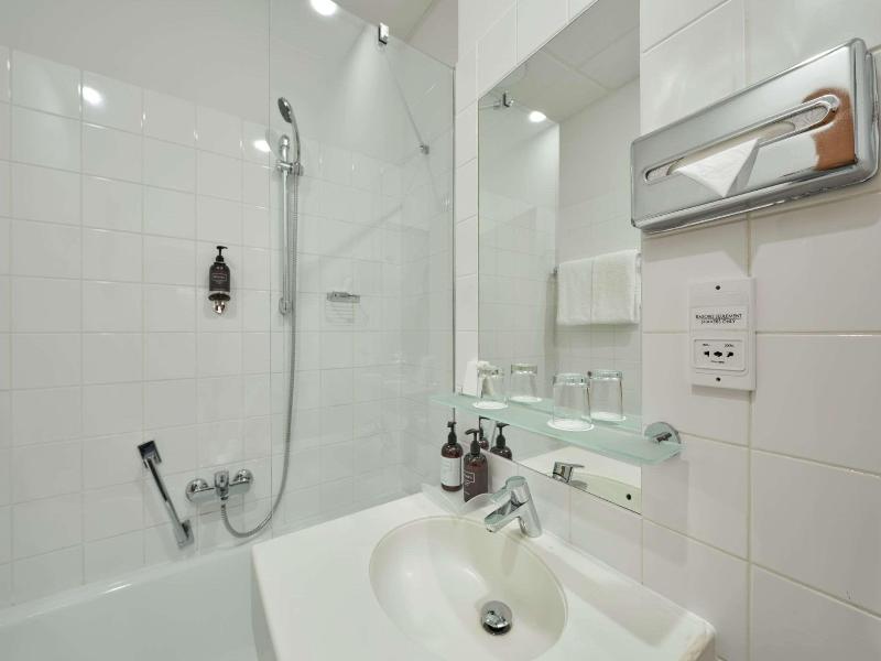 Best Western Hotel Moran image