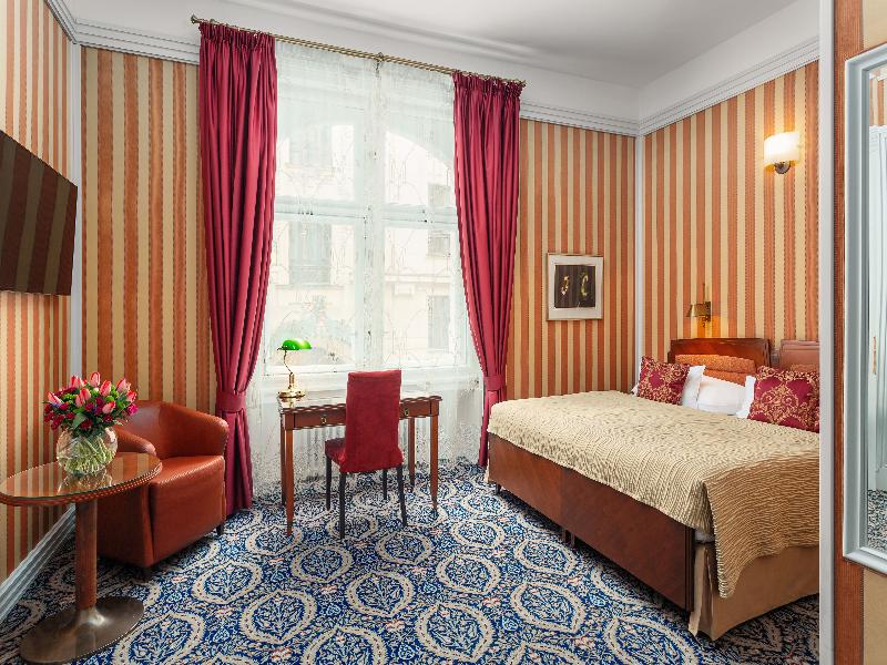 room detail thumbnail 1