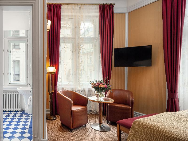 room detail thumbnail 1