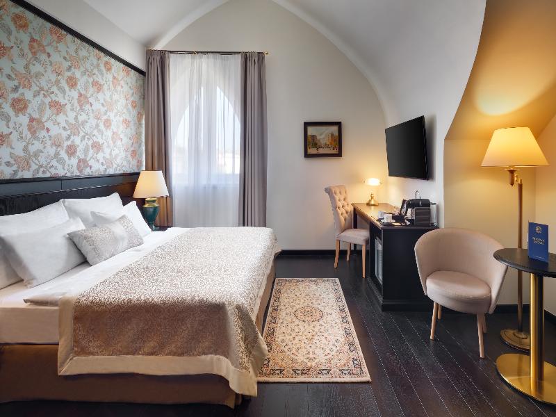 Hotel Savoy Prague image