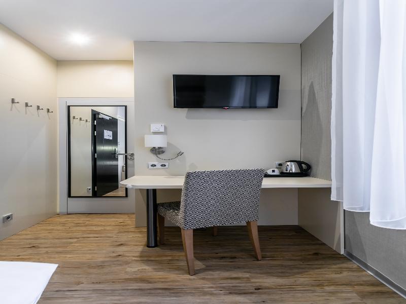 Hotel Ametyst Prague image