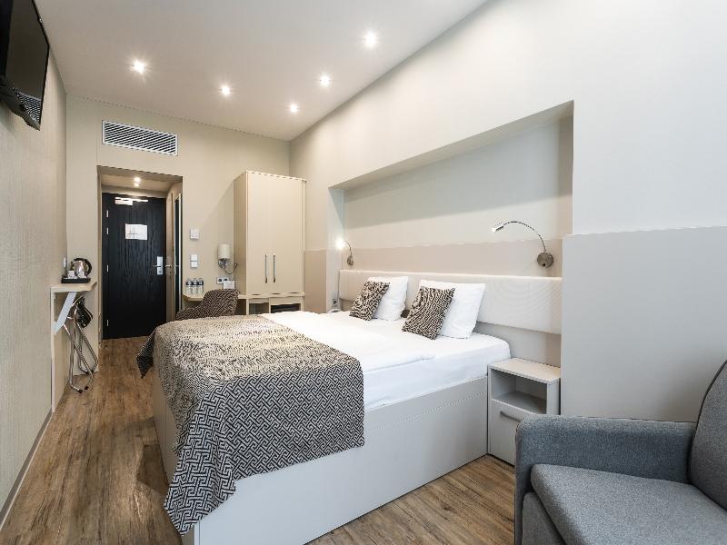 Hotel Ametyst Prague image