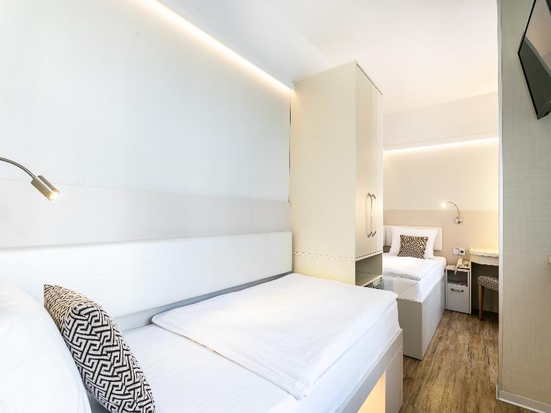 Hotel Ametyst Prague image