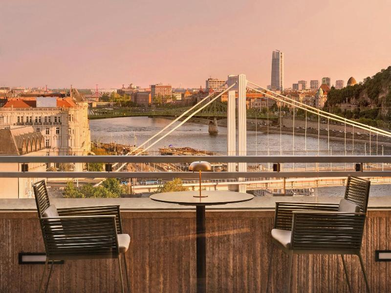 Marriott Hotel Budapest image